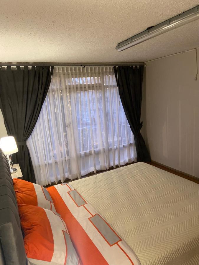 Blue House La Floresta Кито Экстерьер фото