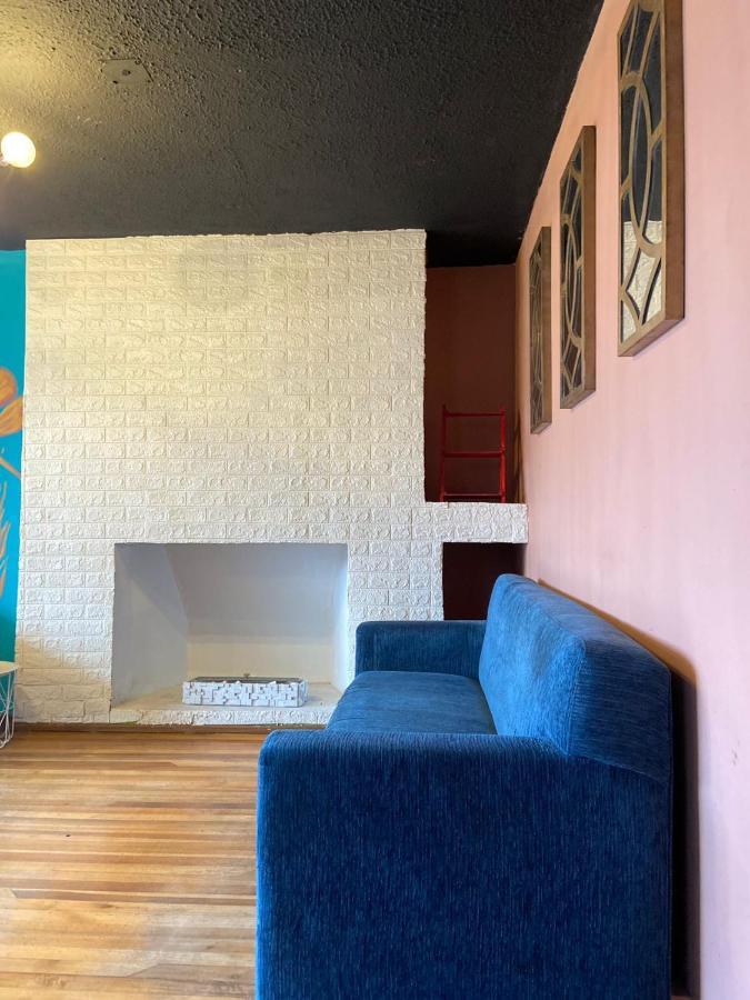 Blue House La Floresta Кито Экстерьер фото