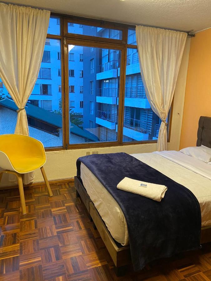 Blue House La Floresta Кито Экстерьер фото