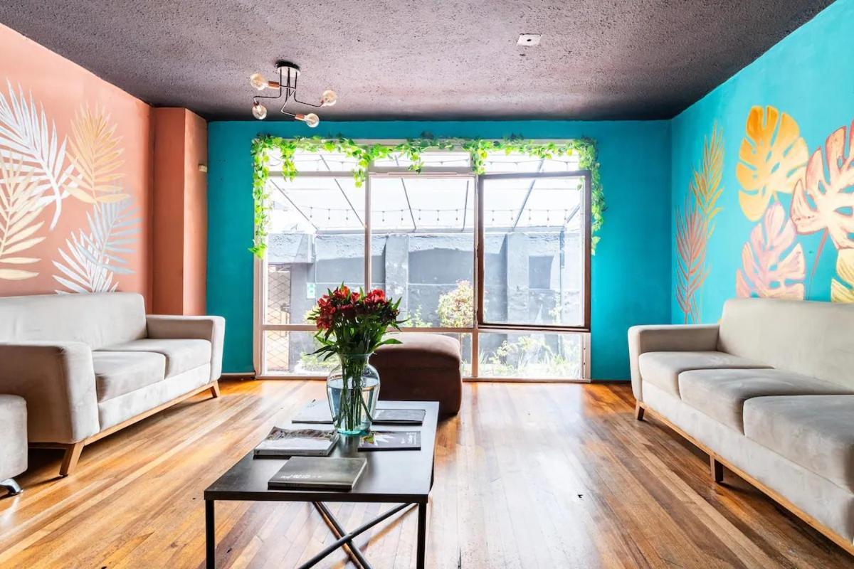 Blue House La Floresta Кито Экстерьер фото